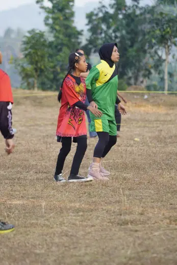 RT04 RW09 VS RT02 RW09 19