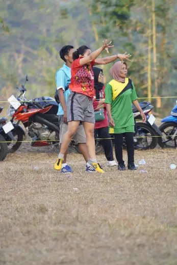 RT04 RW09 VS RT02 RW09 51