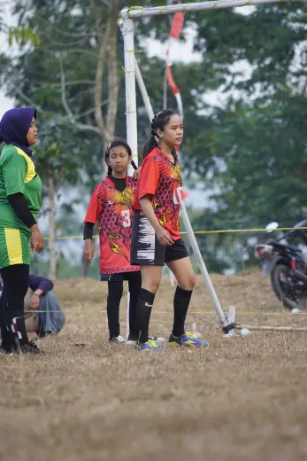 RT04 RW09 VS RT02 RW09 97