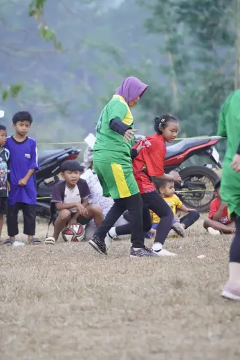 RT04 RW09 VS RT02 RW09 163