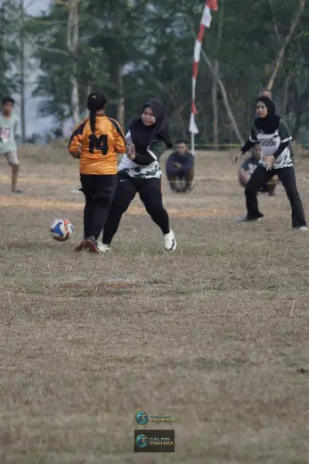 RT03 RW09 VS RT04 RW10 64