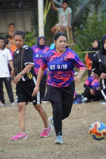 RT02 RW10 VS RT03 RW10 166