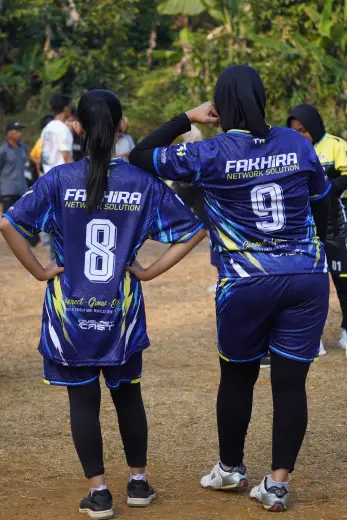 RT03 RW09 VS RT05 RW10 04