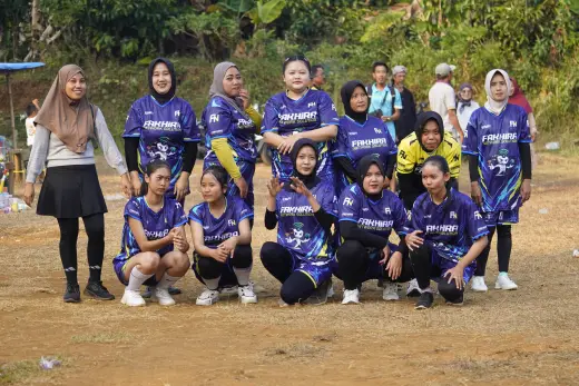 RT03 RW09 VS RT05 RW10 08