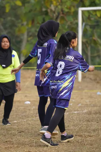 RT03 RW09 VS RT05 RW10 49