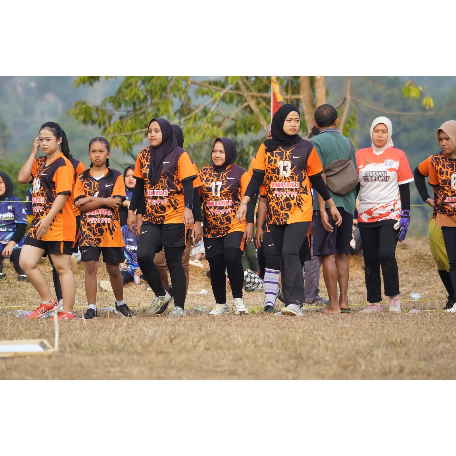 RT04 RW10 VS RT02 RW09 02