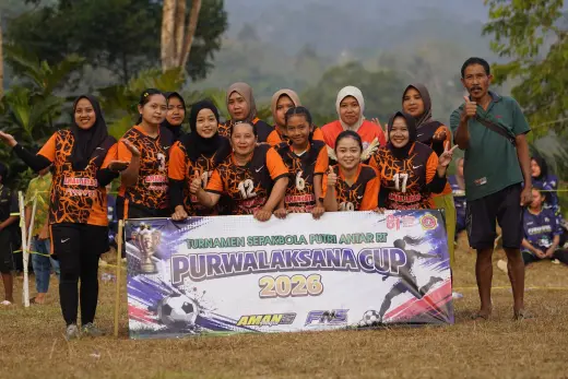 RT04 RW10 VS RT02 RW09 04