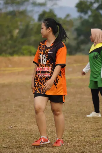 RT04 RW10 VS RT02 RW09 13
