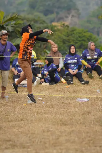 RT04 RW10 VS RT02 RW09 26