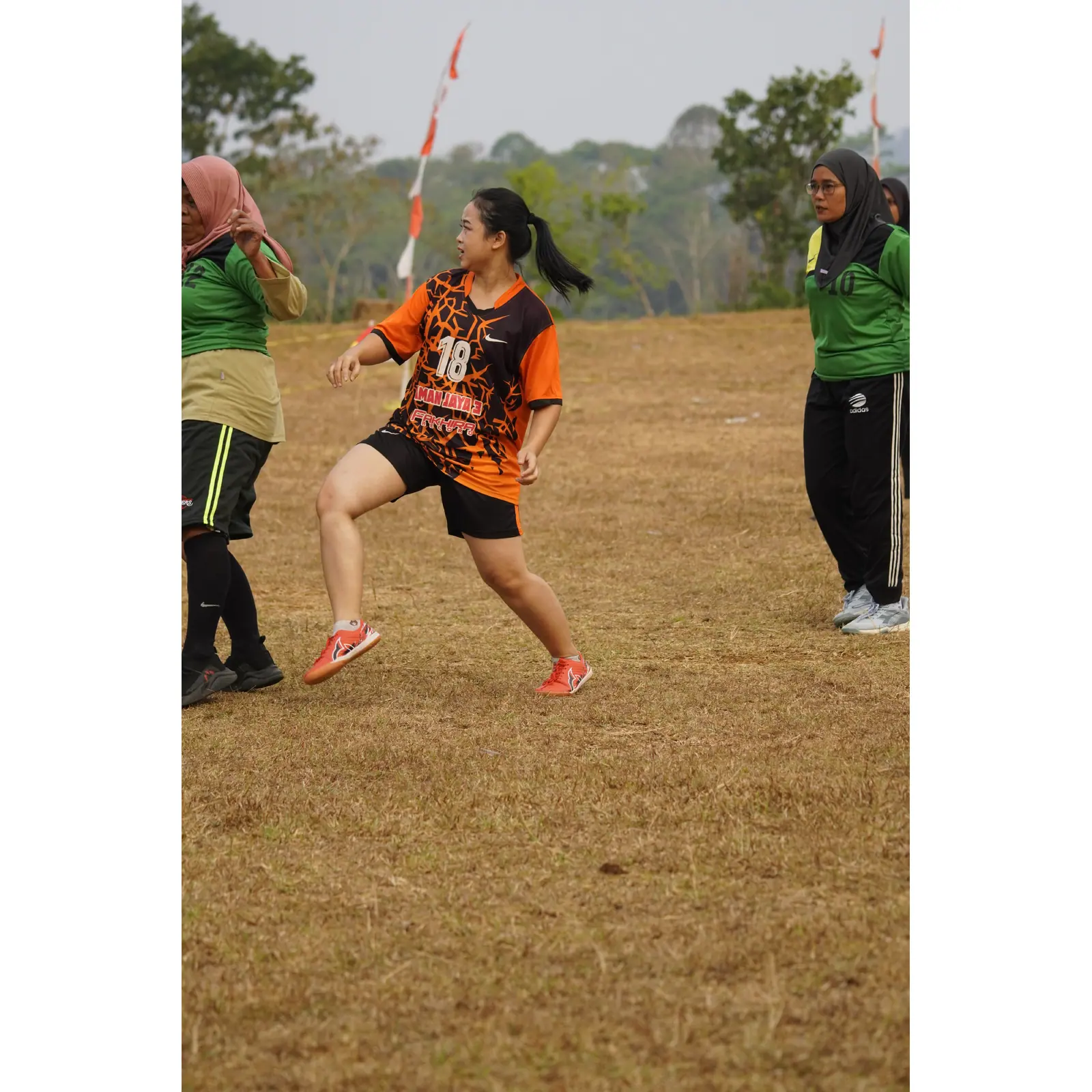 RT04 RW10 VS RT02 RW09 36