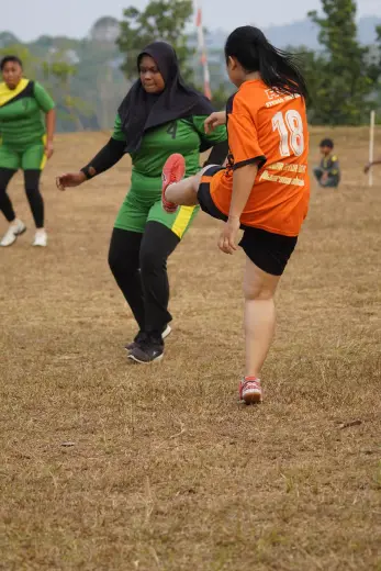 RT04 RW10 VS RT02 RW09 51