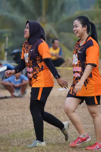 RT04 RW10 VS RT02 RW09 55
