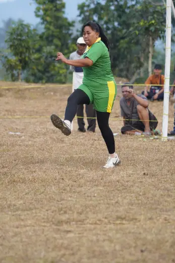 RT04 RW10 VS RT02 RW09 86
