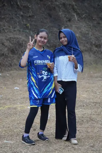 RT04 RW10 VS RT02 RW09 102