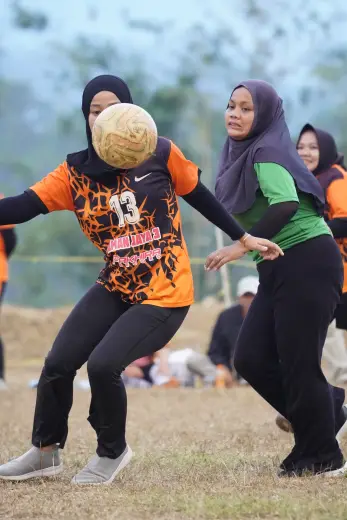 RT04 RW10 VS RT02 RW09 150