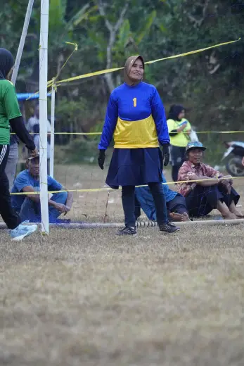 RT04 RW10 VS RT02 RW09 166