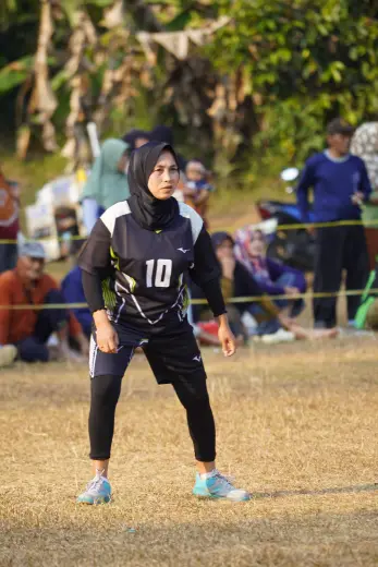 RT01 RW09 VS RT03 RW10 27