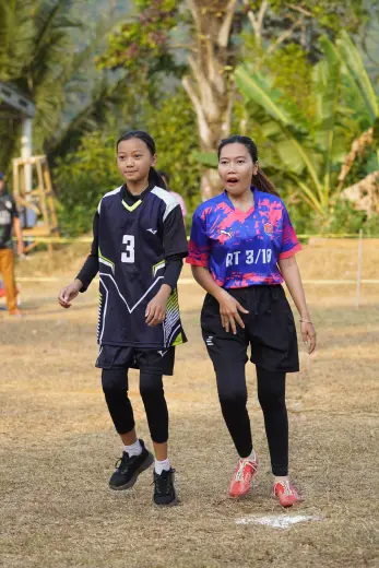 RT01 RW09 VS RT03 RW10 32