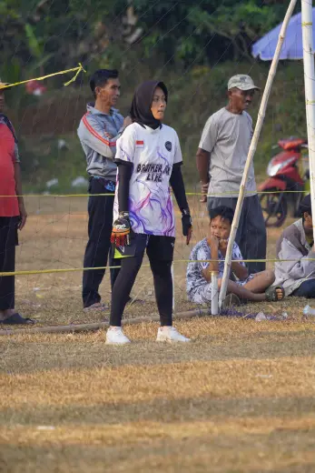 RT01 RW09 VS RT03 RW10 73