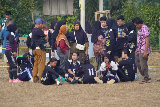 RT01 RW09 VS RT03 RW10 172