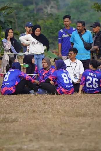 RT01 RW09 VS RT03 RW10 196