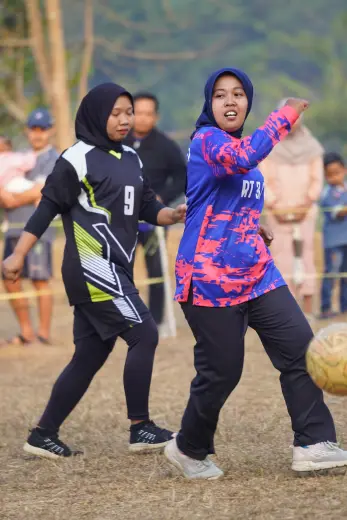 RT01 RW09 VS RT03 RW10 232