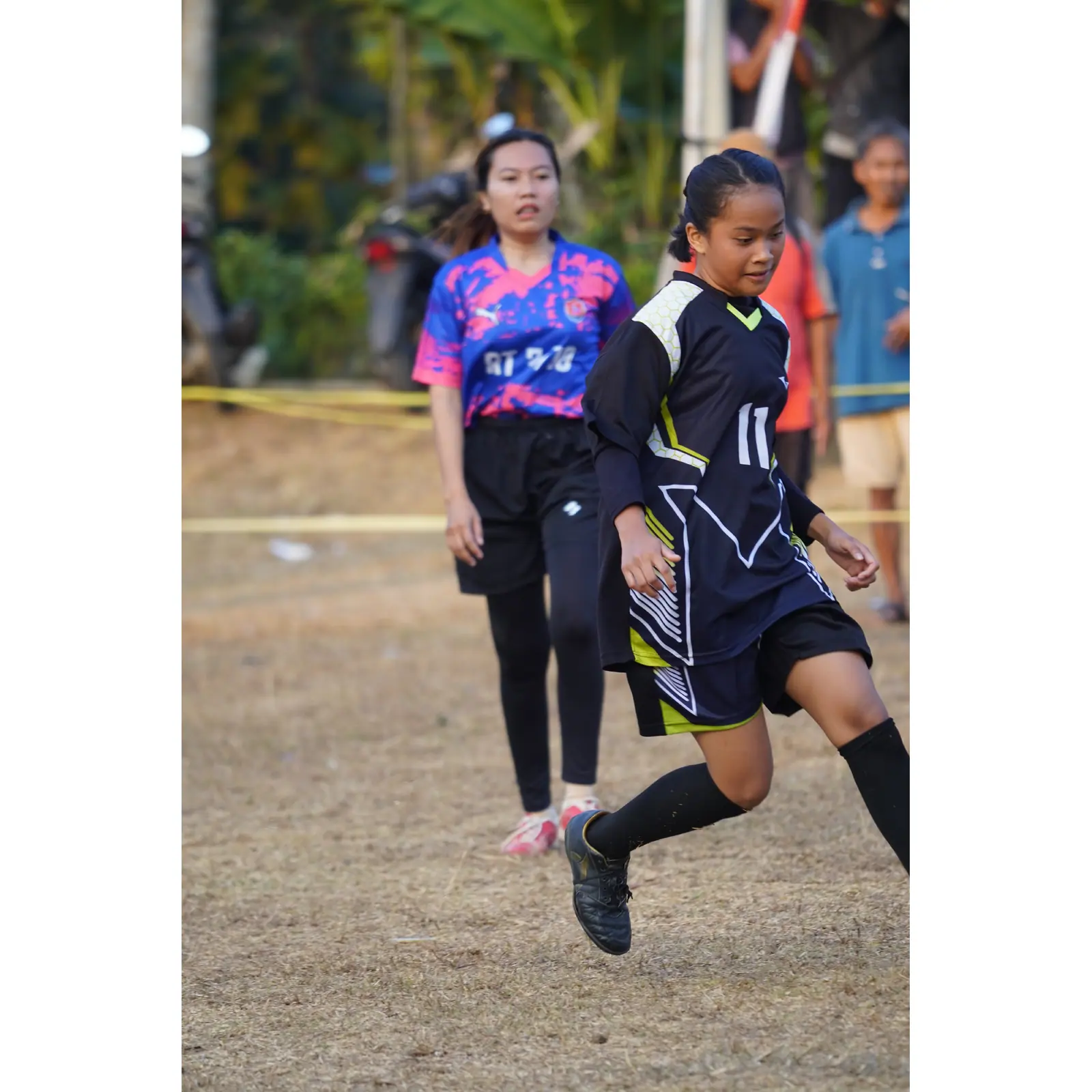RT01 RW09 VS RT03 RW10 242