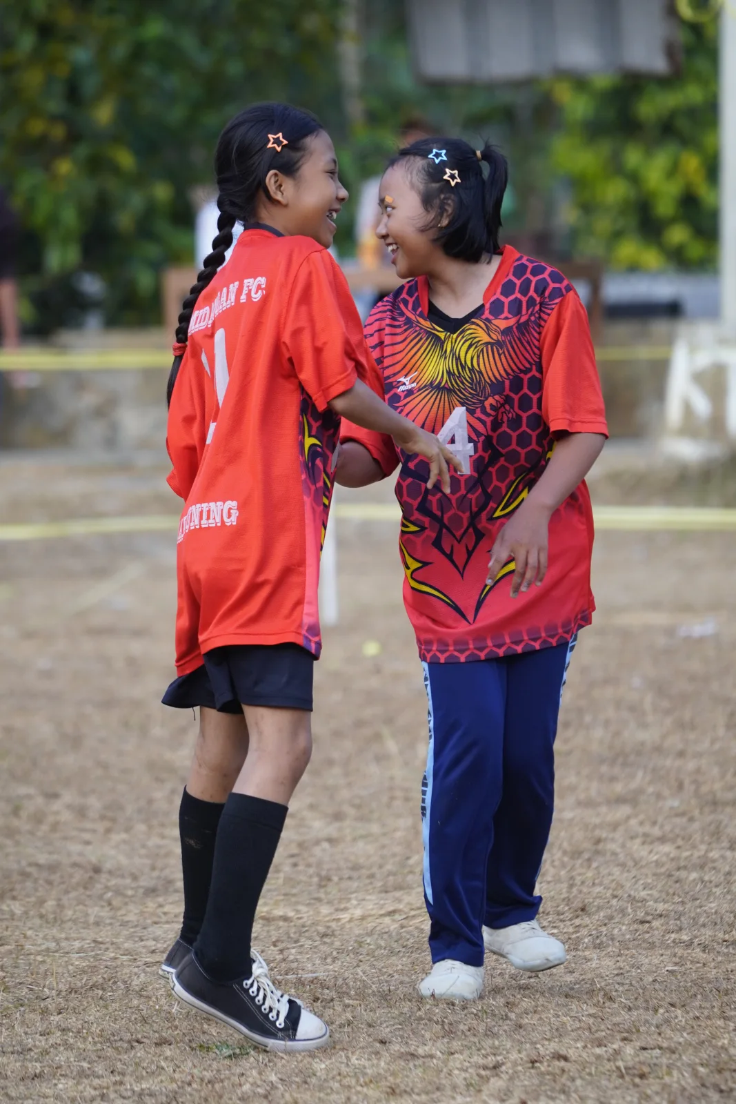 RT04 RW10 VS RT04 RW09 22