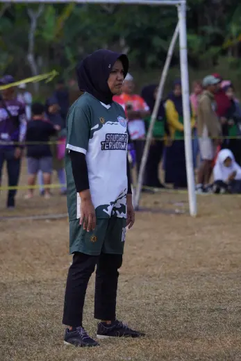 RT04 RW10 VS RT04 RW09 28