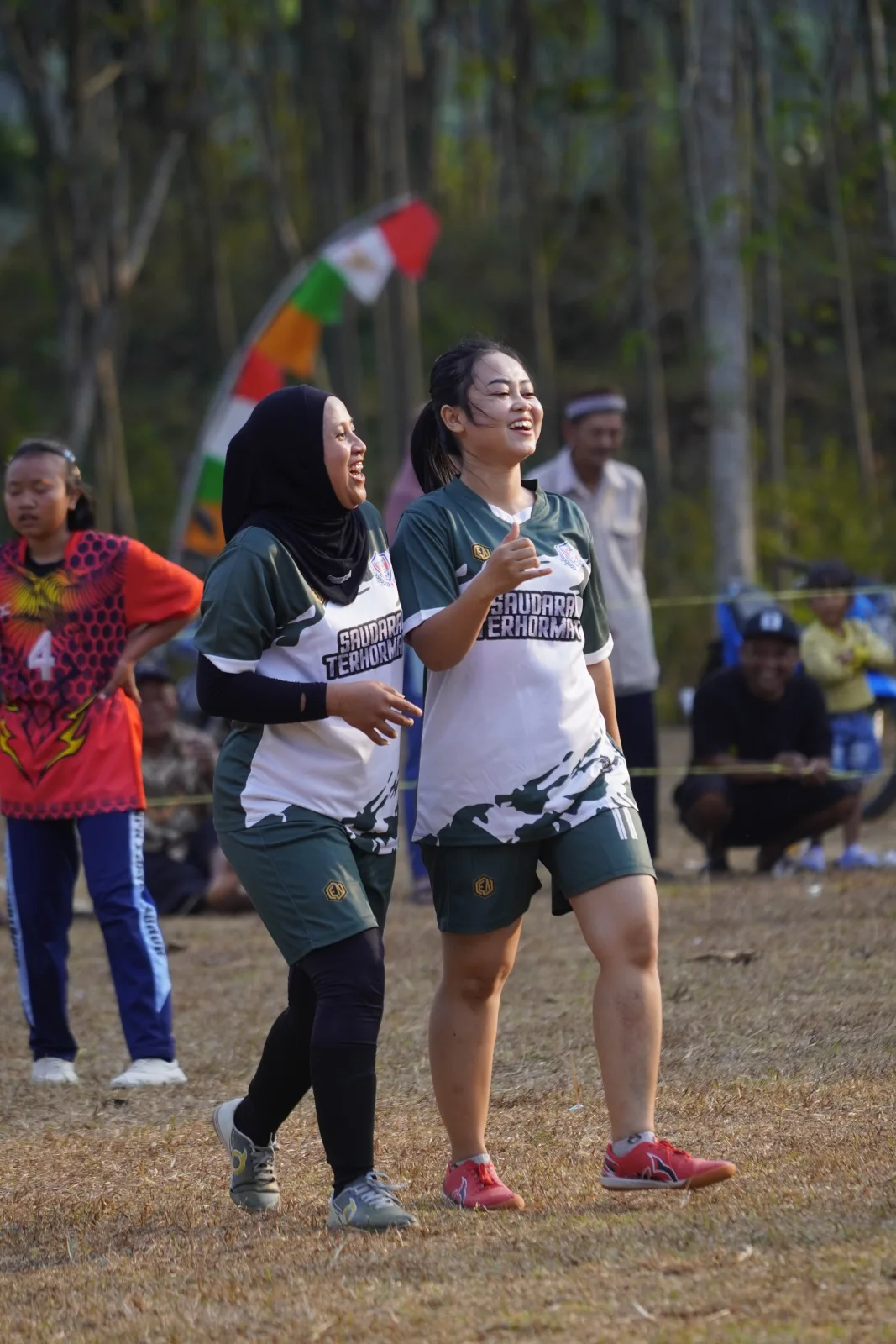 RT04 RW10 VS RT04 RW09 101