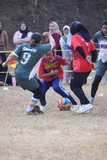 RT04 RW10 VS RT04 RW09 162