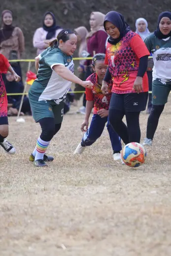 RT04 RW10 VS RT04 RW09 163