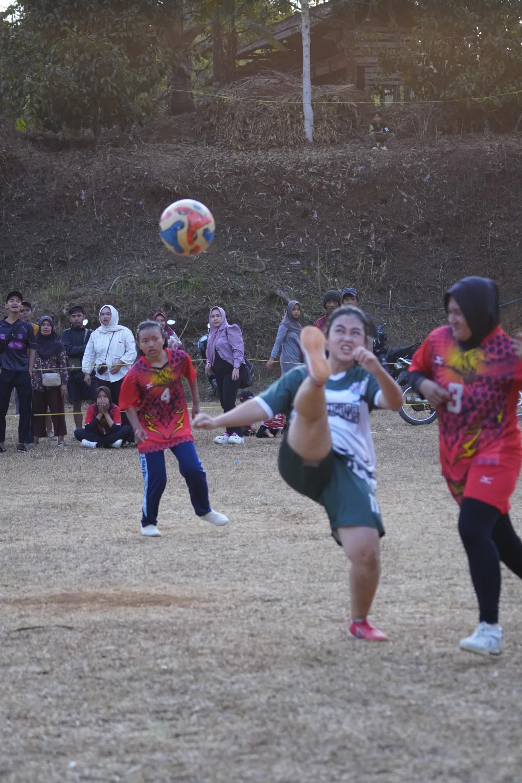 RT04 RW10 VS RT04 RW09 226