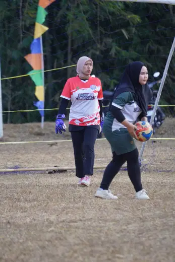 RT04 RW10 VS RT04 RW09 232