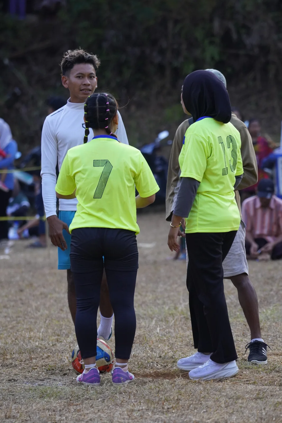 RT02 RW09 VS RT03 RW09 10