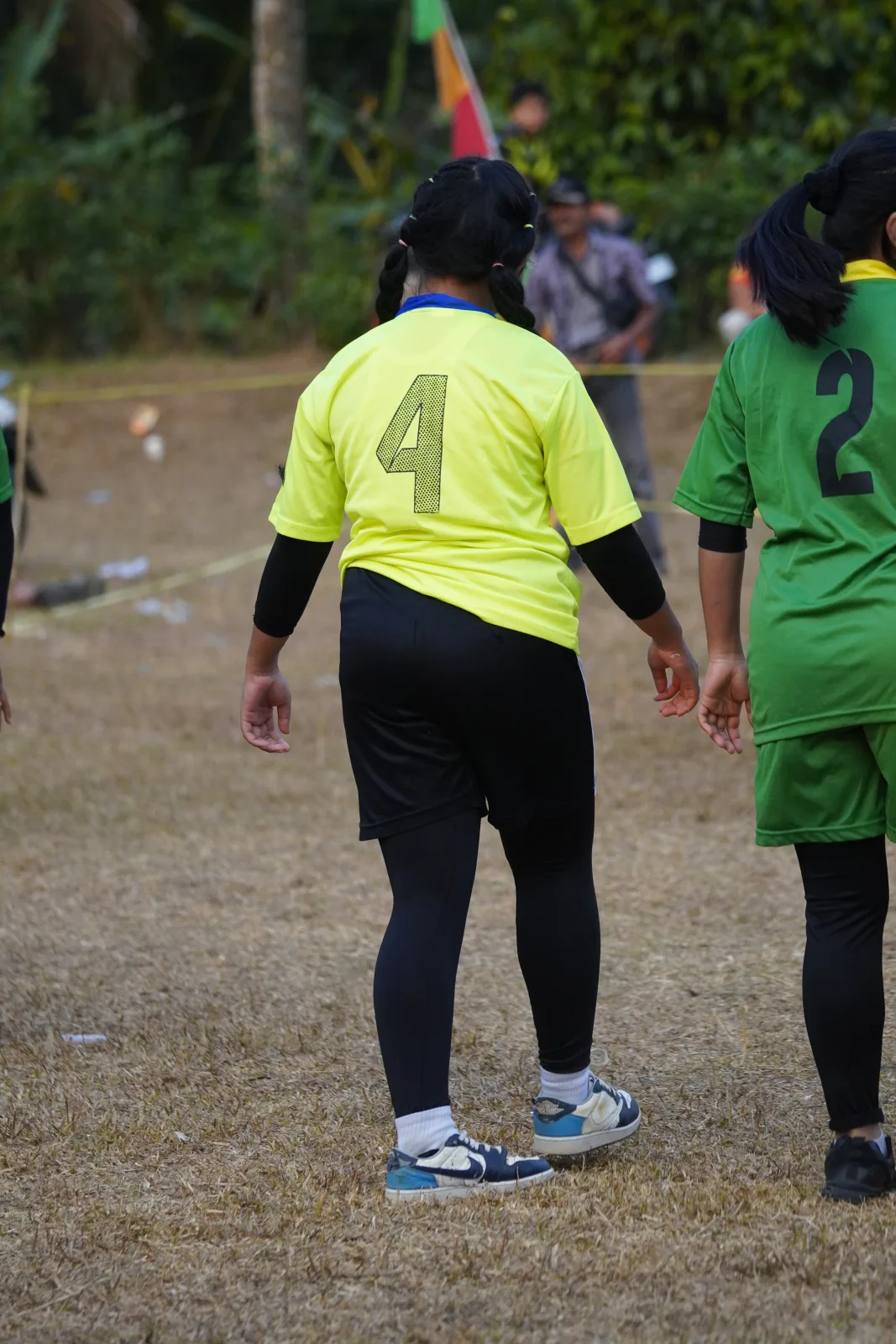 RT02 RW09 VS RT03 RW09 33
