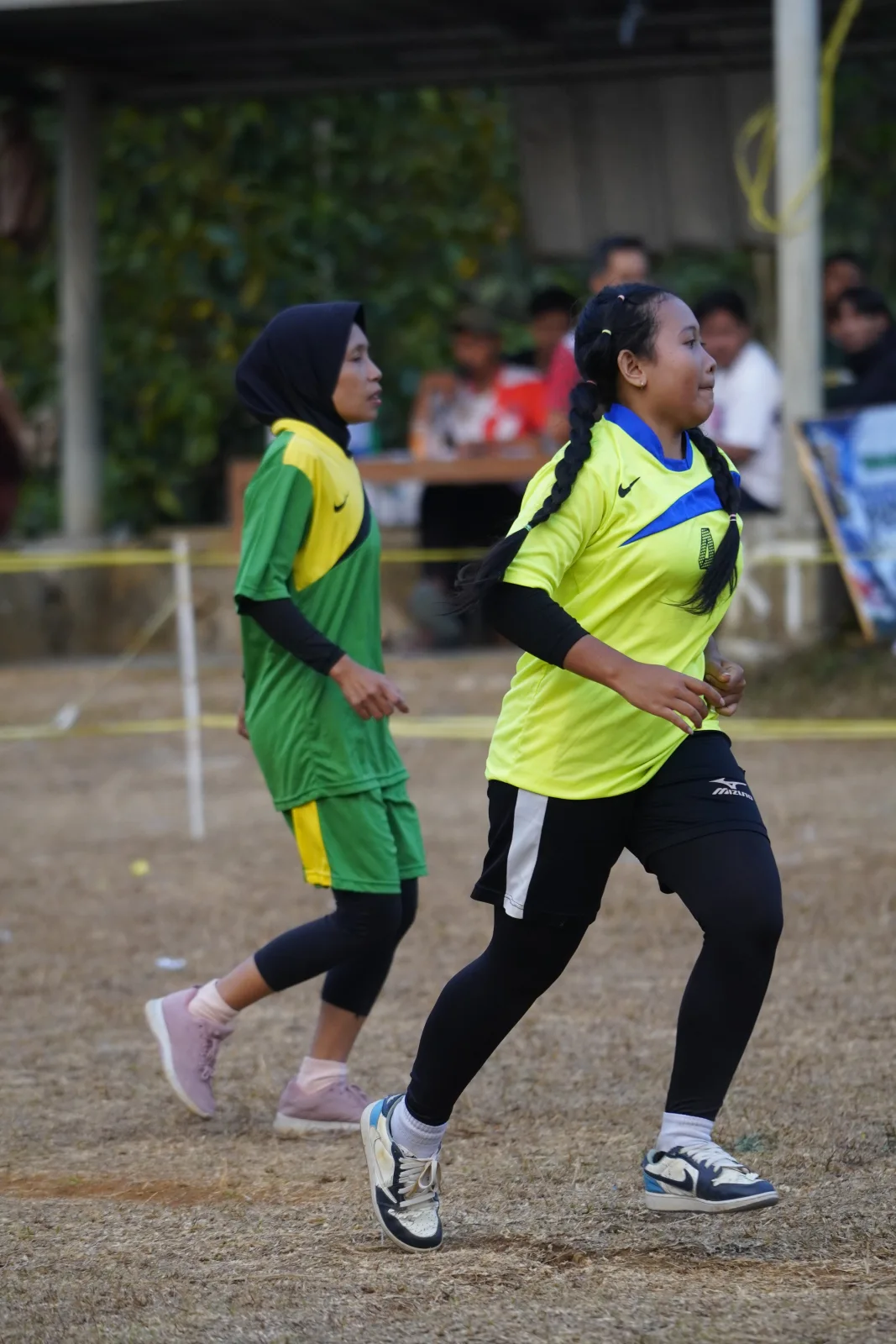 RT02 RW09 VS RT03 RW09 63