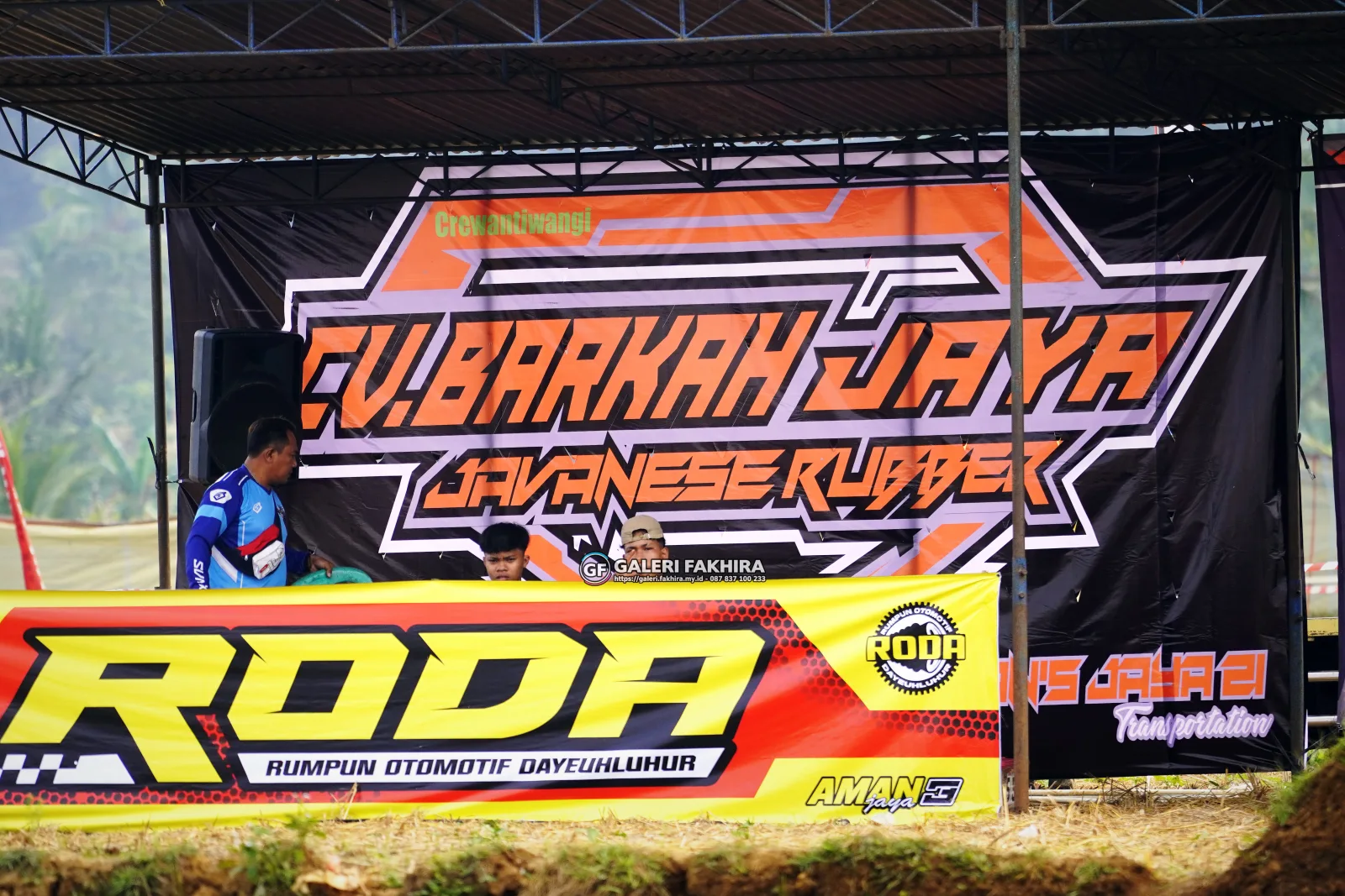 DSC8726 Olahraga Grasstrack AntiCrop