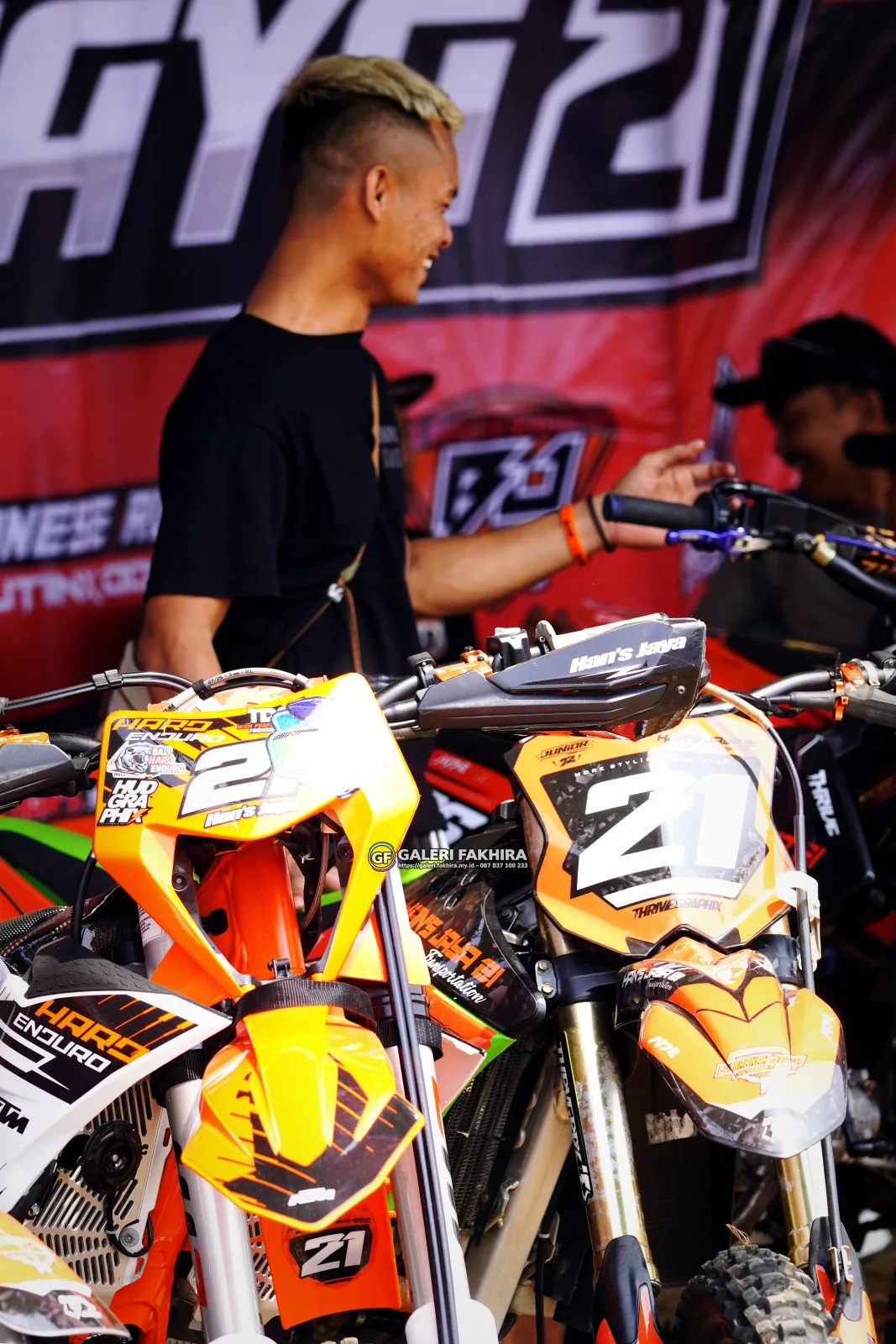 DSC8869 Olahraga Grasstrack AntiCrop