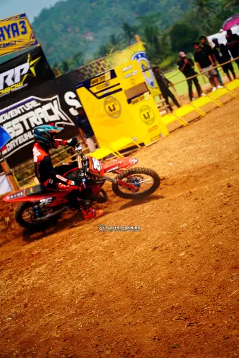 CRF06405