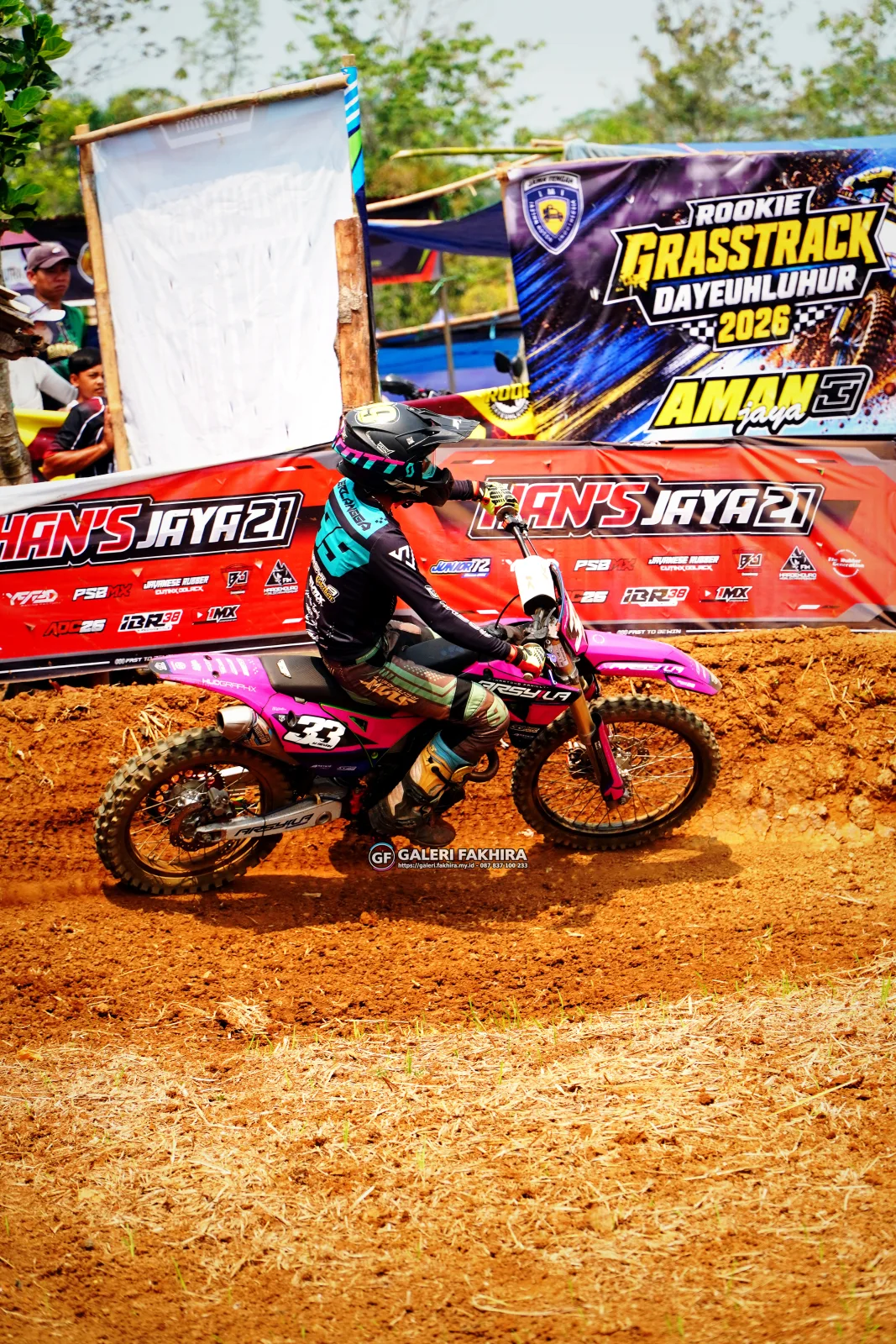 CRF06406