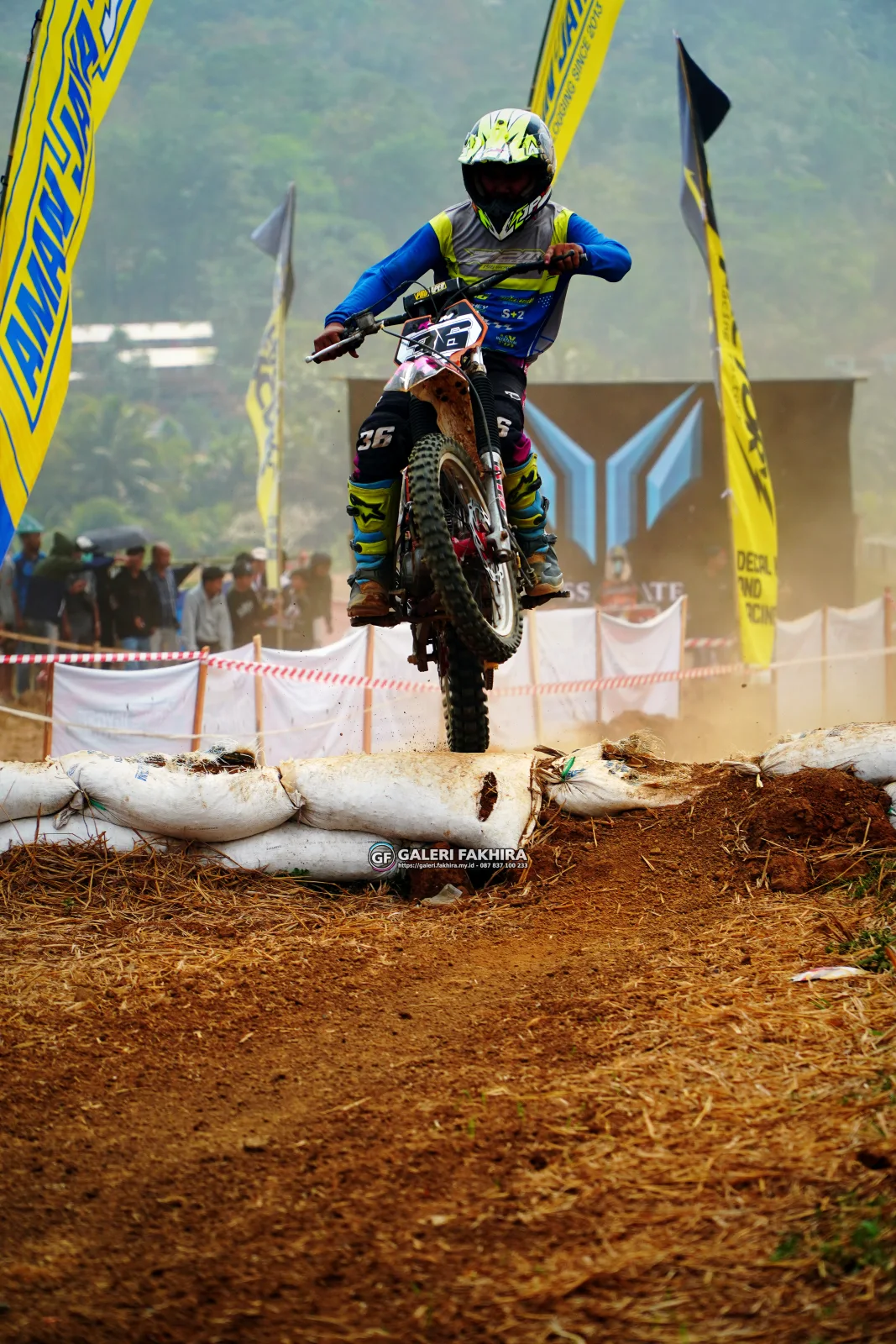 CRF06409
