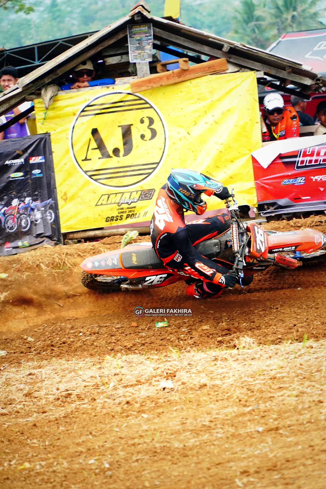 CRF06412