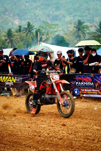 CRF06415