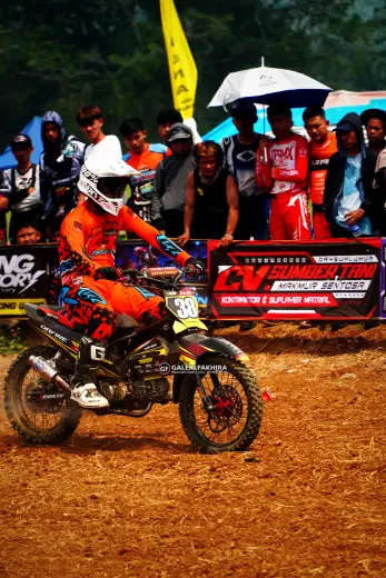 CRF06417