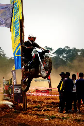 CRF06418