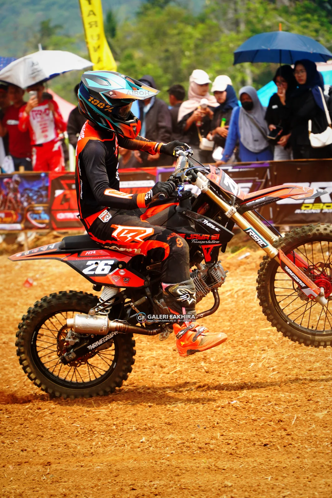 CRF06431