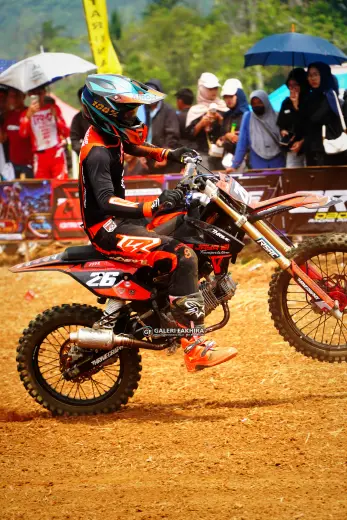 CRF06431