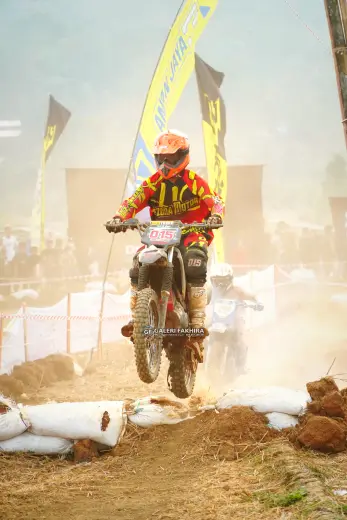 CRF06814