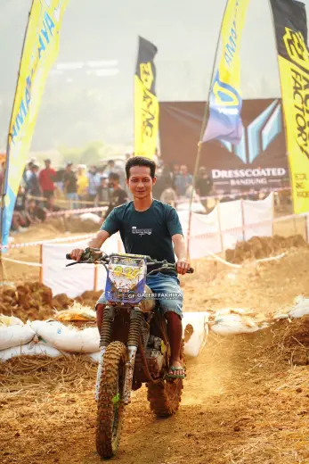 CRF06839